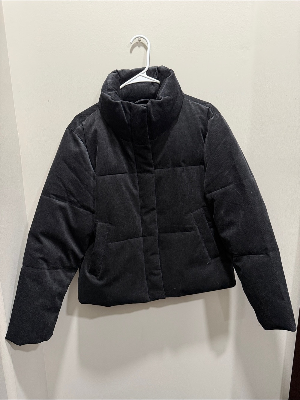 Levi’s Corduroy Puffer Jacket